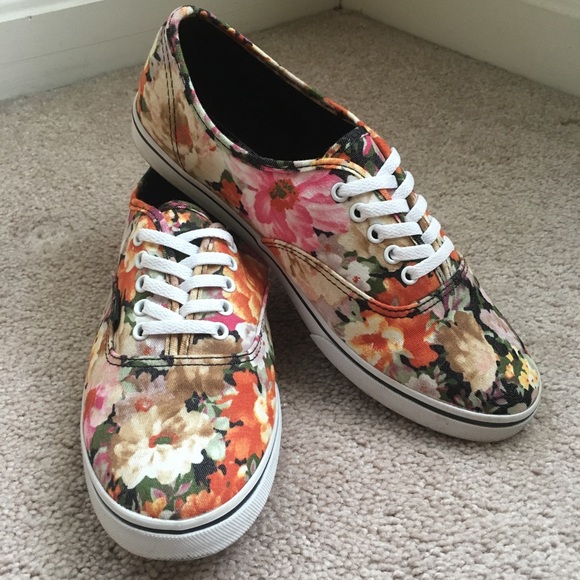 vans authentic lo pro floral